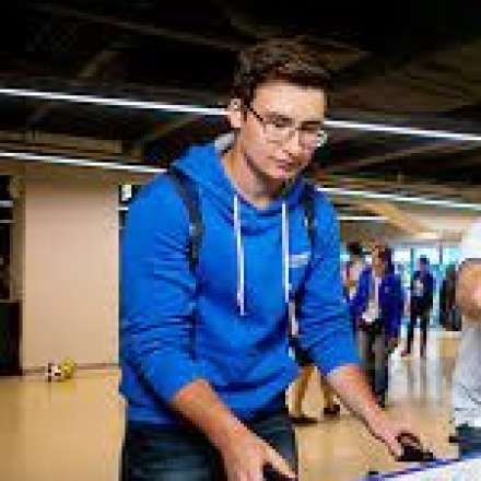 Андрей Андрей